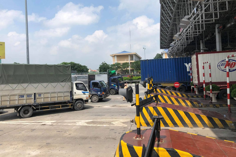 Chính phủ lệnh không kiểm tra xe chở hàng hoá thiết yếu