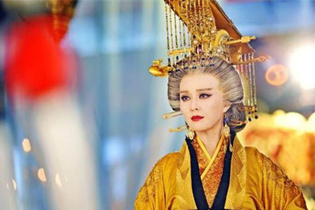 Võ Tắc Thiên thoái vị nghiến răng nói 3 câu, đàn ông trong thiên hạ nghe xong xấu hổ, tể tướng Trương Giản Chi nghe xong hổ thẹn