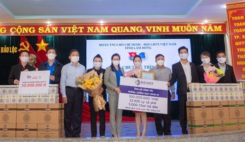 Lâm Đồng: Nhiều doanh nghiệp chung tay hỗ trợ tuyến đầu chống dịch