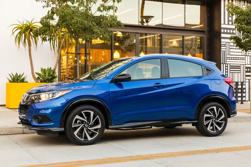 3. Honda HR-V 2021 (giá khởi điểm: 22.445 USD).