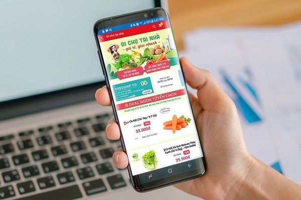 Sàn thương mại điện tử tăng tốc bán hàng thiết yếu cho người dân vùng dịch 