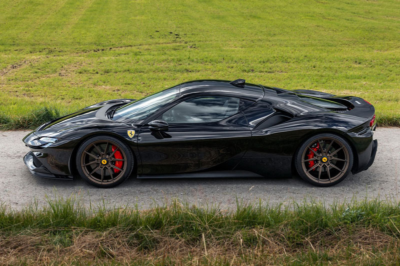 Ngắm siêu xe Ferrari SF90 độ Novitec với công suất hơn 1.000 mã lực 