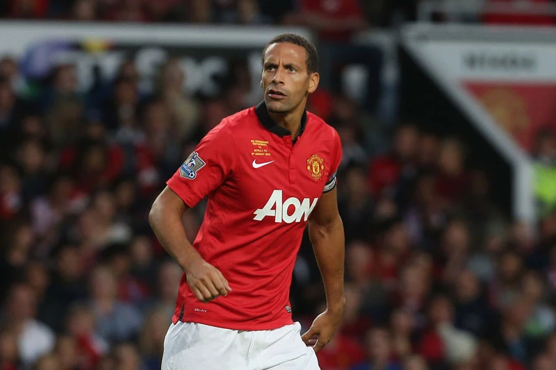 10. Rio Ferdinand (mua từ Leeds United, 2002, 41,4 triệu bảng).