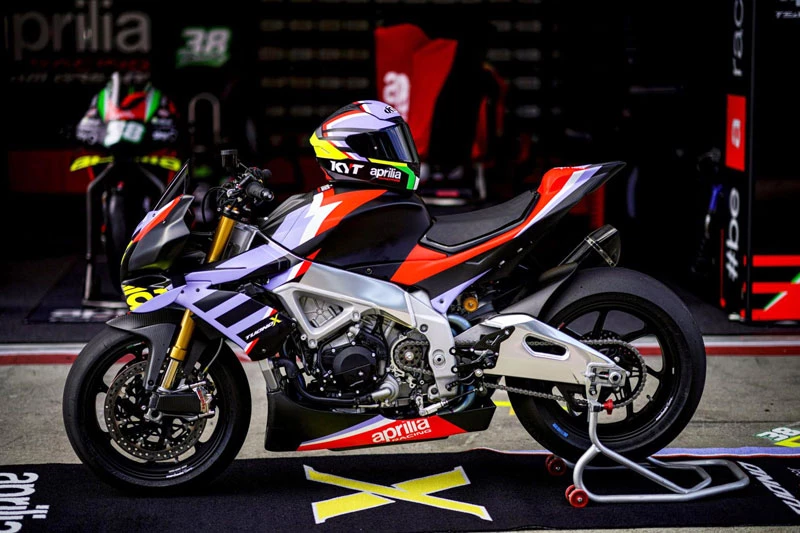 1. Aprilia Tuono V4 X.