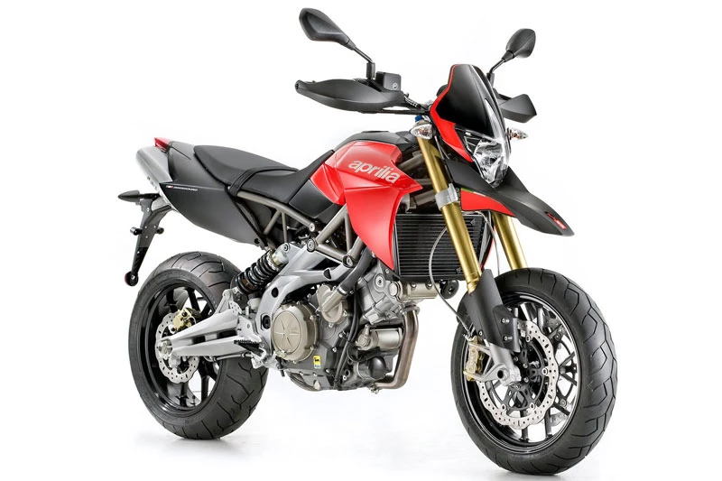 2. Aprilia Dorsoduro 750.