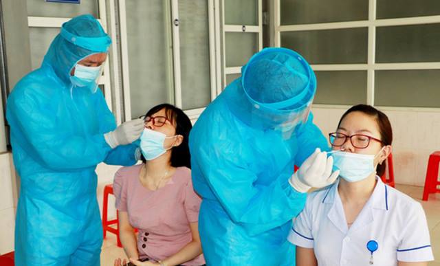 Nghệ An: Giãn cách xã hội huyện có 5 ca nhiễm COVID 19 trong cộng đồng, 400 F1