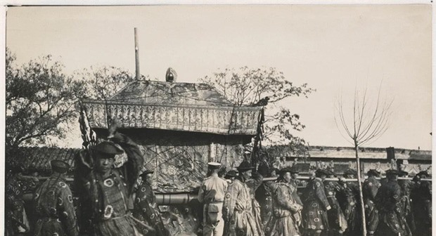 Trong tang lễ Từ Hi Thái hậu, quan tài đã bốc mùi hôi thối - Tại sao 20 năm sau thi thể bà vẫn nguyên vẹn?