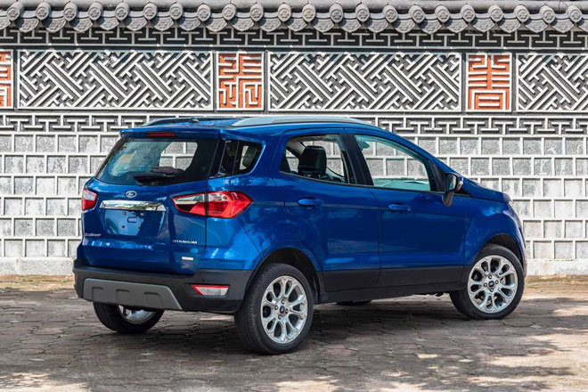 Gi&#xE1; l&#x103;n b&#xE1;nh Ford EcoSport sau khi &#x111;&#x1B0;&#x1EE3;c gi&#x1EA3;m 70 tri&#x1EC7;u &#x111;&#x1ED3;ng