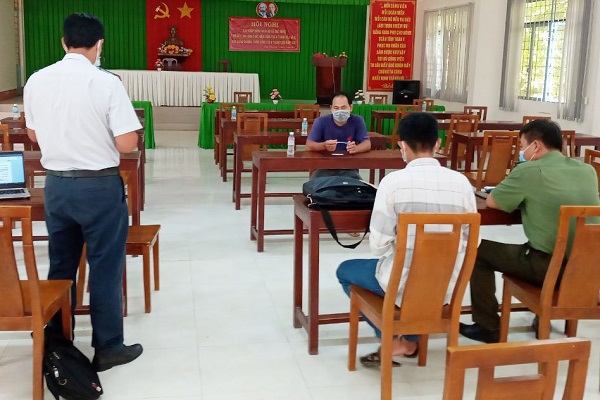 Trà Vinh: Anh ruột bịa đặt khẩu phần ăn của em trai trong khu cách ly trên Facebook bị phạt 5 triệu đồng