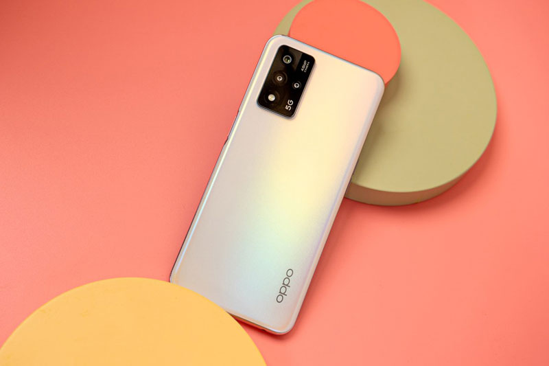 Cận cảnh smartphone 5G mới của Oppo với RAM 8 GB, pin 5.000 mAh, màn hình 90Hz, giá ‘mềm’