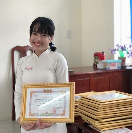 Nữ thủ khoa TP Cần Thơ chia sẻ kinh nghiệm học hiệu quả