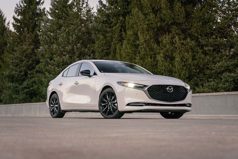 Top 10 xe sedan AWD tốt nhất năm 2021: Mazda3 góp mặt