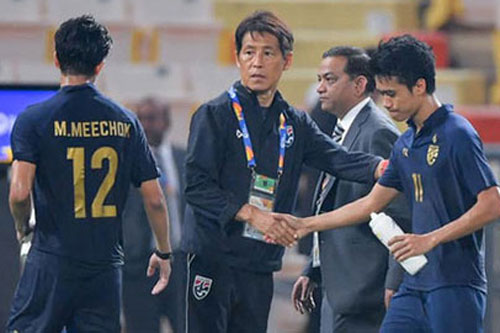 LĐBĐ Thái Lan sa thải HLV Nishino