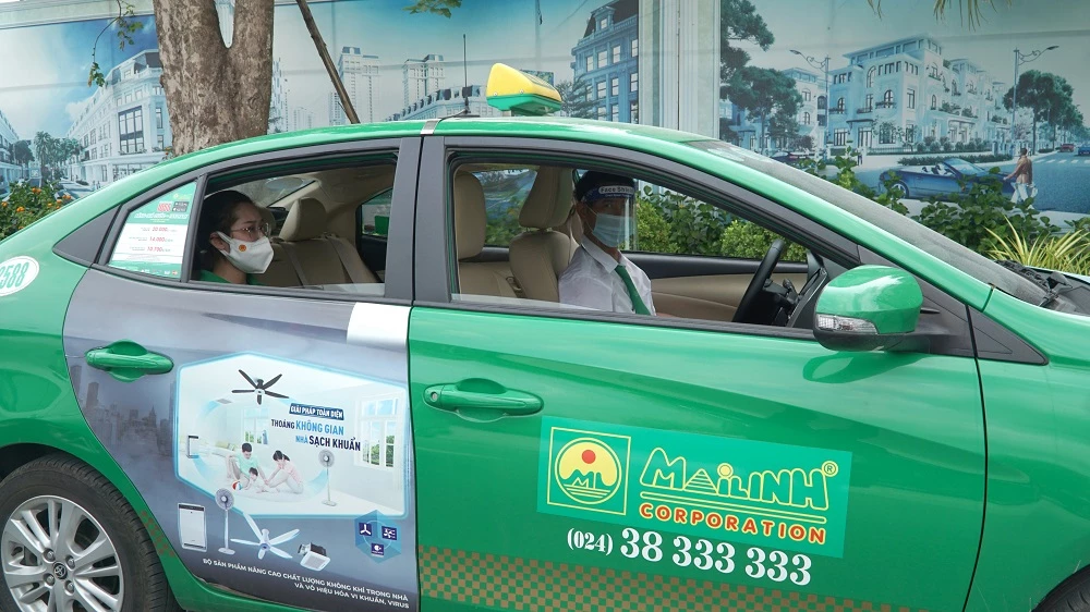 200 xe taxi Mai Linh bắt đầu hoạt động phục vụ người dân trong tình huống khẩn cấp trên địa bàn TP Hà Nội, từ chiều 28/7.