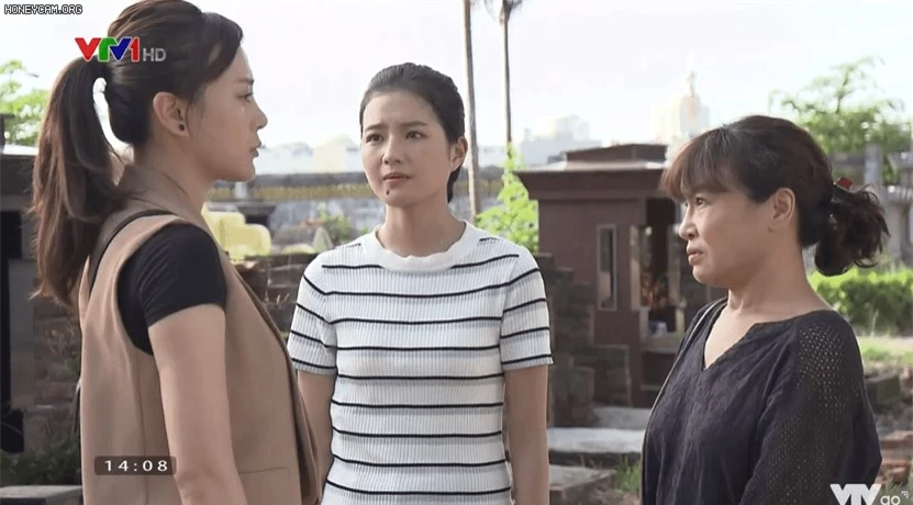 Chân dung nữ diễn viên bị khán giả đòi thay vai trong Hương vị tình thân - Ảnh 2.