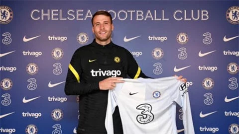 Chelsea ký hợp đồng với thủ môn Bettinelli