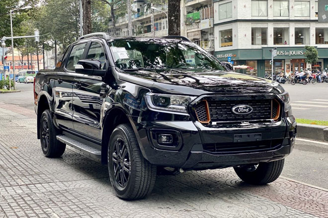 Giá lăn bánh Ford Ranger sau khi giảm 50 triệu đồng