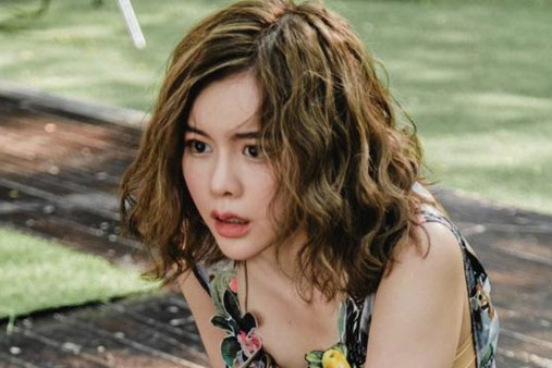 Mẹ chồng rất chịu khó mang cơm trưa cho con dâu, tôi bàng hoàng phát hiện bí mật động trời của bà nhờ cơn mưa bóng mây