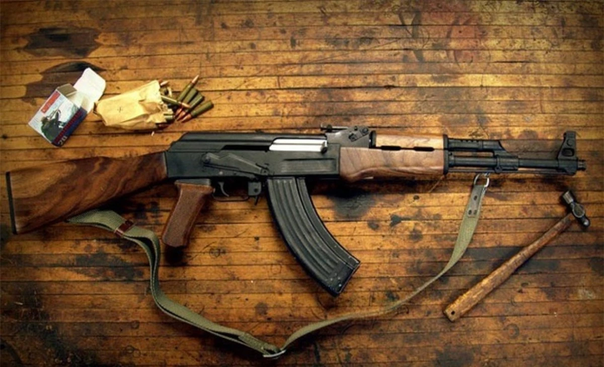 Súng trường AK-47. Ảnh: Worldguns.