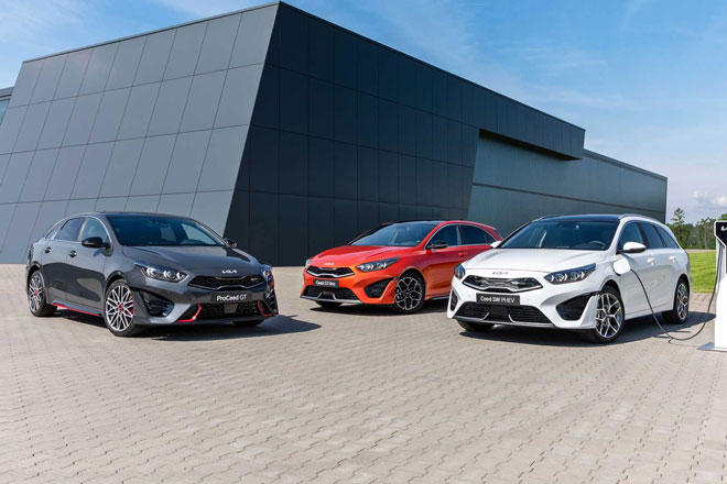 Khám phá Kia Ceed 2022 vừa trình làng