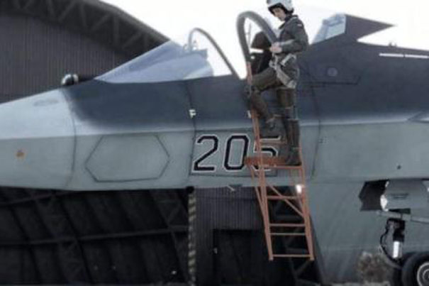 Phi công Nga dùng khẩu lệnh, ánh mắt điều khiển Su-57