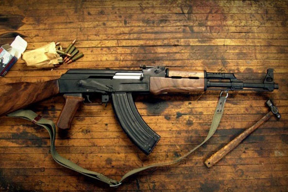 Soi uy lực của súng trường Nga: AK-47 và AK-74