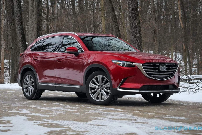 10. Mazda CX-9 2021 (giá khởi điểm: 36.060 USD, điểm tổng thể: 8,4/10).
