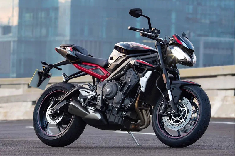 1. Triumph Speed Triple.