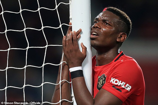 Pogba đẩy Man Utd vào thế khó