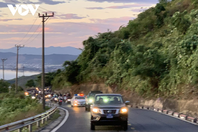 Các địa phương hướng dẫn, giúp đỡ người dân từ TP Hồ Chí Minh về quê