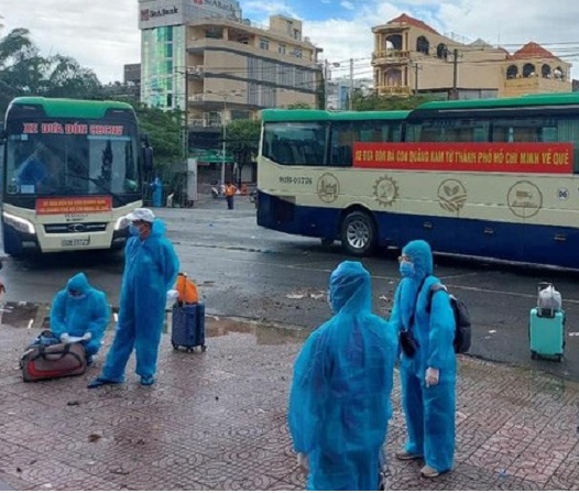 Quảng Nam tiếp tục đón công dân trở về từ các vùng có dịch