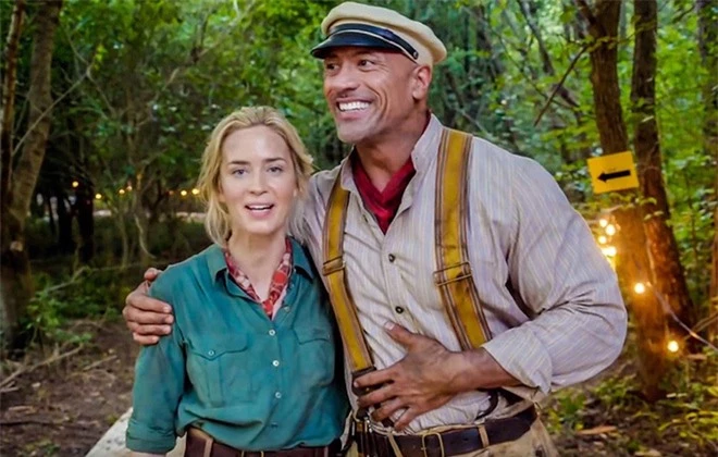 Emily Blunt: Nữ minh tinh hạng A nóng bỏng, sánh bước bên The Rock là ai? - Ảnh 1.