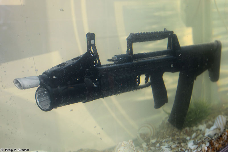 Báo Mỹ đánh giá cao lợi thế súng trường tấn công dưới nước của Nga