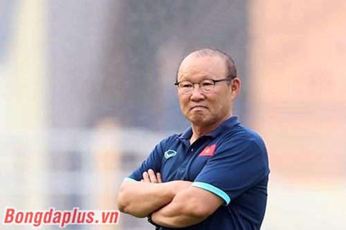 HLV Park Hang Seo dặn tuyển thủ Việt Nam thận trọng trước Trung Quốc