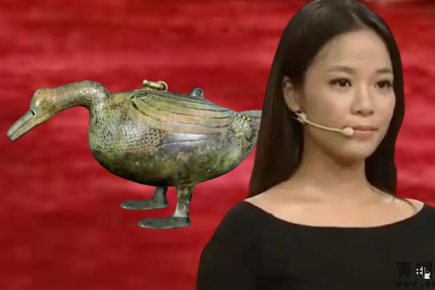 Cô gái mang 'con vịt' đến chương trình kiểm định, chuyên gia cảnh báo: Hãy đứng vững nghe tôi định giá!