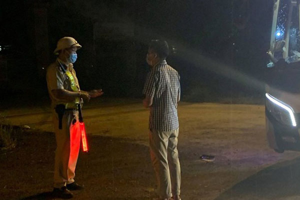 Chở 15 người từ Bình Dương về Đắk Lắk, xe khách bị phạt 13,5 triệu đồng