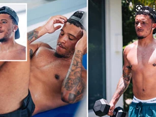 Sancho học Ronaldo, tập luyện như điên trong phòng tập gym