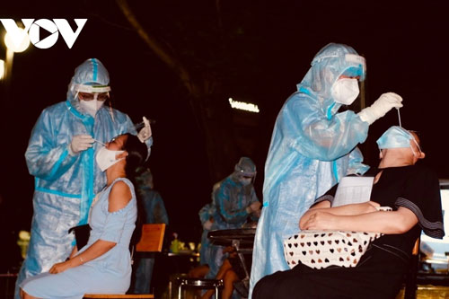 Sáng 2/8, Việt Nam có thêm 3.201 ca mắc COVID-19