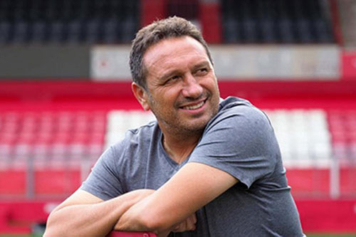 HLV trưởng Thái Lan: ƯCV từng cầm quân ở La Liga hay HLV người Thái?