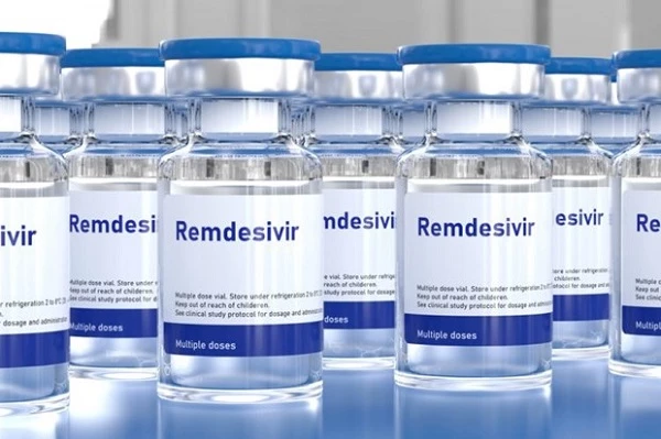  Vingroup tặng 500.000 lọ thuốc Remdesivir điều trị COVID-19 cho cộng đồng.