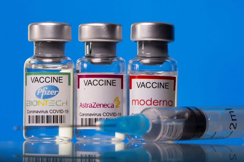 Kết hợp vaccine AstraZeneca với Pfizer hoặc Moderna giảm 88% nguy cơ mắc COVID-19
