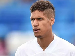 Varane khó dự trận khai mạc Ngoại hạng Anh