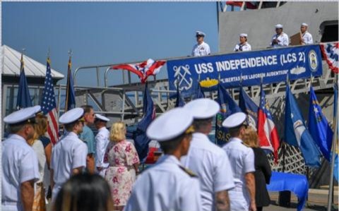 Mỹ loại biên tàu Littoral long trọng như khi hạ thủy