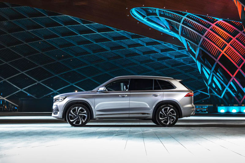 Hyundai Santa Fe, Toyota Fortuner có thêm đối thủ đáng gờm