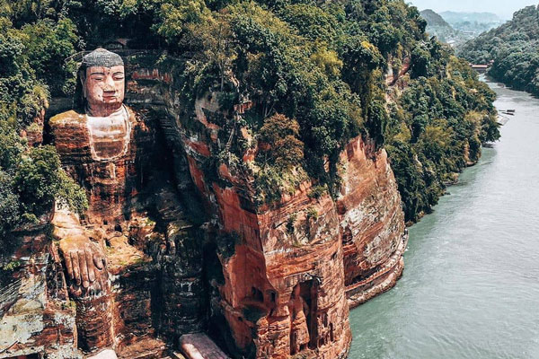 Lạc Sơn Đại Phật bỗng dưng "nhắm mắt" thần bí, cùng với đó xảy ra đại họa: Hàng chục năm sau khoa học tìm ra câu trả lời