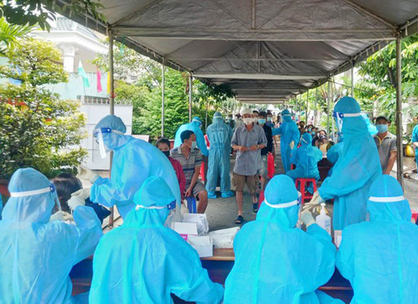 Đà Nẵng: Ghi nhận 6 ca dương tính SARS-CoV-2 trong cộng đồng, 2 ca là sinh viên tình nguyện