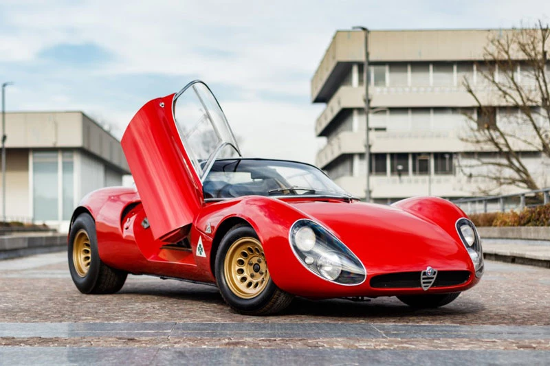 9. Alfa Romeo 33 Stradale 1967.