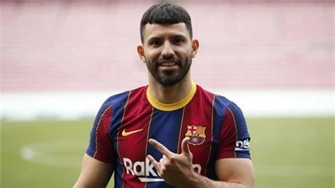 Vừa tới Barca, Aguero tiêu nửa triệu USD mua xế hộp