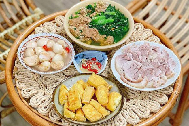 8X khoe những mâm cơm hè xanh mướt, tuyệt ngon, người khó tính cũng phải khen