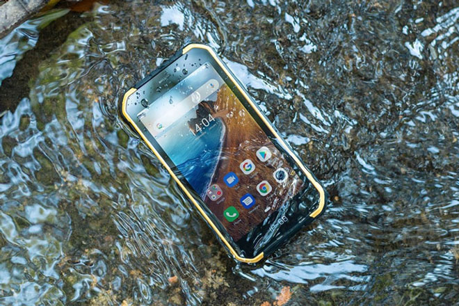 Smartphone chống nước, độ bền quân đội Mỹ, pin 4.000 mAh, giá hơn 2 triệu